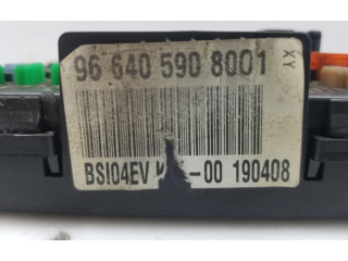   Pojistková skříňka 9664059080   Citroen Berlingo 2009