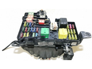 Блок предохранителей  yqe102190, 212751120897   Rover 620    