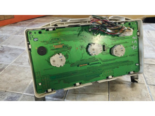 Přístrojová deska Nissan Note (E11) 2006 9U30D