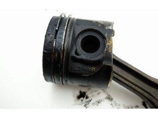  Поршень с шатуном 204DTD   Jaguar XE  