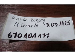 Přístrojová deska Maserati Levante 2022 670101177