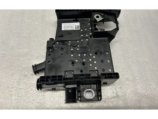 Блок предохранителей 32200334, 31473877   Volvo XC40    