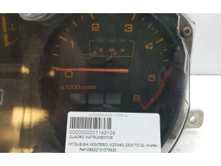 Панель приборов MB832131376830 Mitsubishi Montero