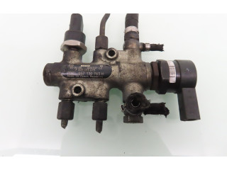 Vstřikovací lišta 057130764B, 057130763H Audi A8 S8 D3 4E ASE