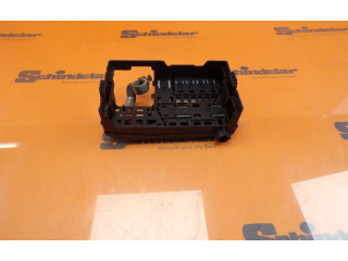 Блок предохранителей  13354391, 13354391   Opel Meriva B    