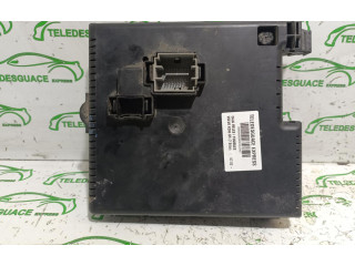 Блок предохранителей 28017881 Volvo XC90