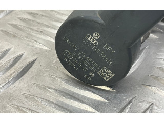 Vstřikovací lišta 03L130089, 057130764H Audi TT TTS Mk2 CBBB