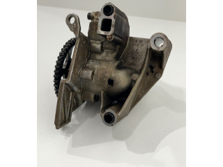 Масляный насос   03D115105  Skoda Fabia Mk2 (5J) 