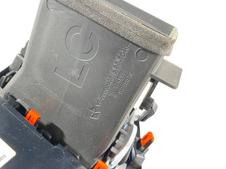 Радио/ проигрыватель CD/DVD / навигация