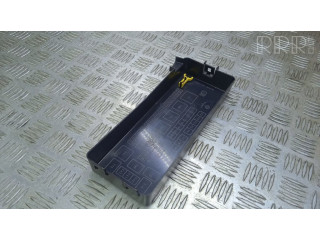 Крышка блока предохранителей 7271381830 Maserati Levante