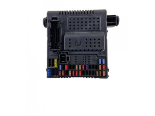   Pojistková skříňka 28087582, 30786890   Volvo XC90 2008