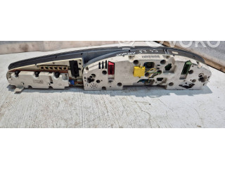 Панель приборов 88311219   Audi A6 S6 C4 4A       