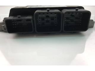 Блок управления двигателем Блок управления 31355792, S180134104A   Volvo V70