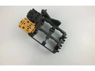 Pojistková skříňka 4A0937503D Audi A6 S6 C4 4A 1995