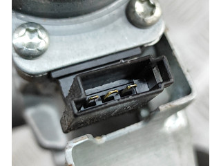 Моторчик заднего дворника MS2596002930, 675000620    Maserati Levante