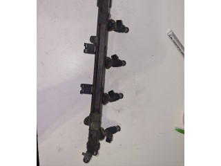 Топливная рампа 030133319l   Volkswagen Polo III 6N 6N2 6NF  