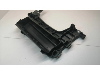 Другая деталь панели