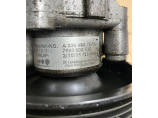 Насос усилителя руля A0064667801, 7693900525   Mercedes-Benz C AMG W205