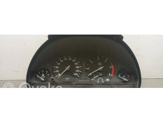 Přístrojová deska BMW 5 E39 1997 62116914928, 110008735144