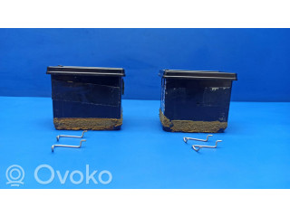 Задняя воздушная решётка