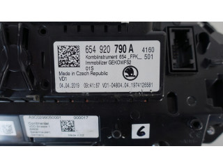 Панель приборов 654920790A LICZNIK VIRTUAL ZEGARY LCD SKODA KAMIQ SCALA    Skoda Scala       