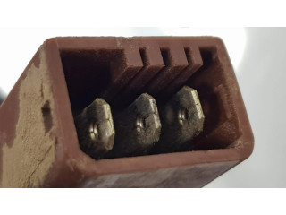 Моторчик заднего дворника 6405F5    Peugeot Partner