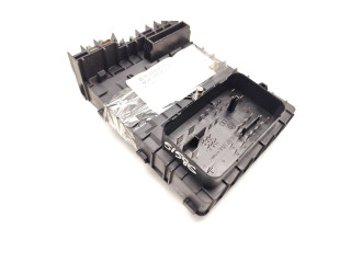   Pojistková skříňka 1K0937125A, 1K0937808E   Volkswagen Tiguan 2008