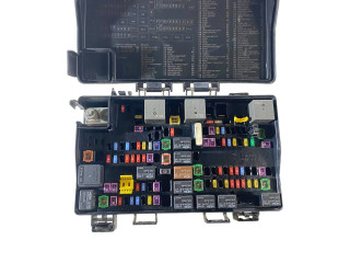 Блок предохранителей  68425203AB, P68425203AB   Jeep Grand Cherokee    