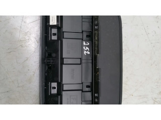 Отделочный щит панели (центральный)