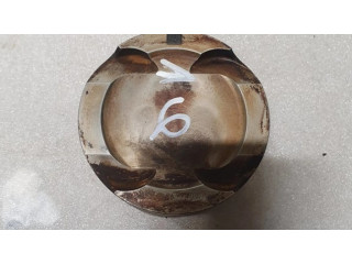 Píst 8637807 BMW 5 G30 G31 pro benzínový motor 3.0