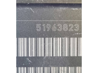 Блок управления надувных подушек 51963823   Fiat Punto Evo   