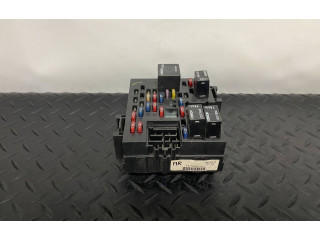 Блок предохранителей  15770992   Chevrolet Tahoe    