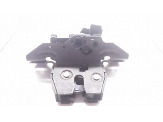 Замок задней крышки