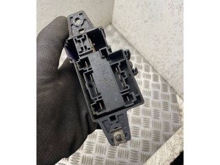 Pojistková skříňka Suzuk Grand Vitara I 2000