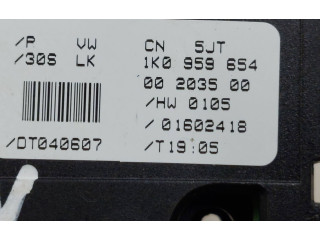 Подрулевой шлейф SRS 1K0959653C, 1K0959654 Skoda Octavia Mk2 (1Z)