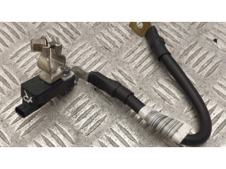 Минусовый провод (аккумулятора)