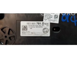 Панель приборов 5E0920781D   Skoda Octavia Mk3 (5E)       
