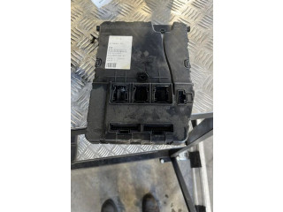 Pojistková skříňka Řídící jednotka BSM 8200305575   Renault Megane II 2003
