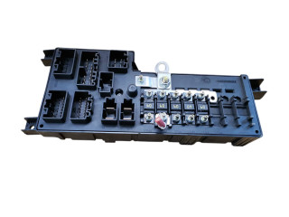 Блок предохранителей 8678449, 518828017   Volvo S80    