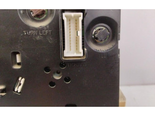 Přístrojová deska Nissan Almera Tino BU071