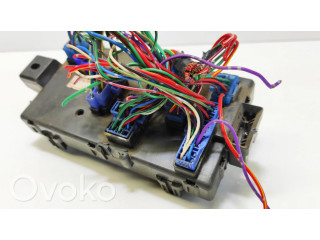 Блок предохранителей    Daihatsu Sirion    