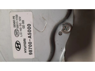 Двигатель стеклоочистителя заднего стекла