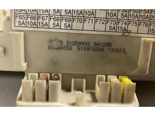 Блок предохранителей 31254903, 519096804   Volvo V50    