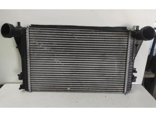 Интеркулер 1K0154803A Volkswagen Golf Plus