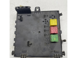 Блок предохранителей 519045017, 00022529 Vauxhall Vectra C