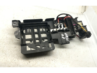 Pojistková skříňka 4E0971845 Audi A8 S8 D2 4D 2002