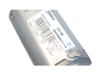 Моторчик заднего дворника 5H0955711A    Volkswagen Golf VIII