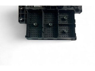 Pojistková skříňka 15328842 Nissan Quest 1998