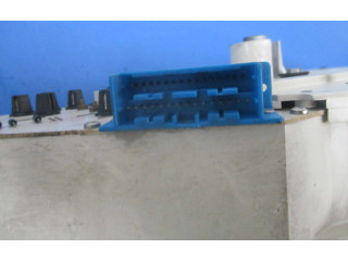 Přístrojová deska Peugeot 605 1990