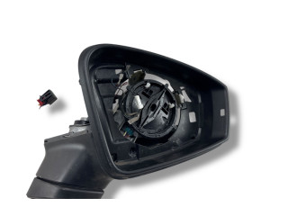 Zpětné zrcátko  Volkswagen Tiguan 2021  761857502B  